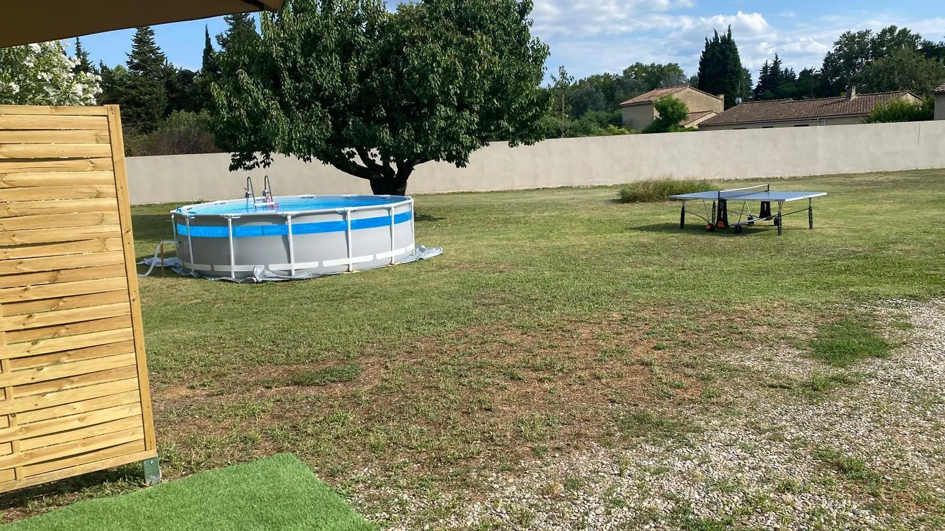 Holiday home Maison Independante Dans Mas Provencal Avignon